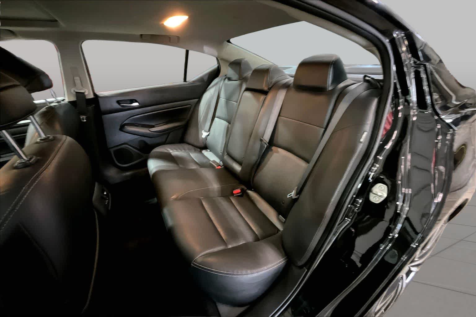 Used 2019 Nissan Altima 2.5 Platinum FWD image 21