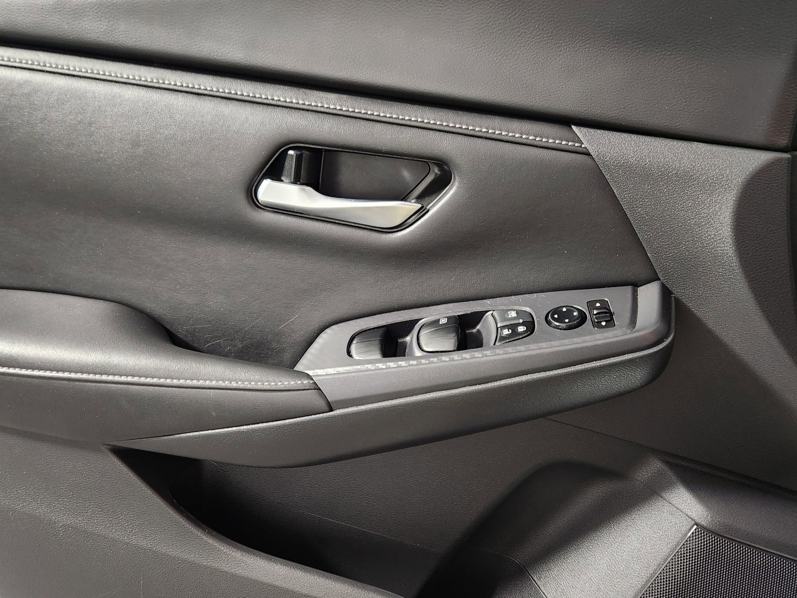 Used 2023 Nissan Sentra SV image 26