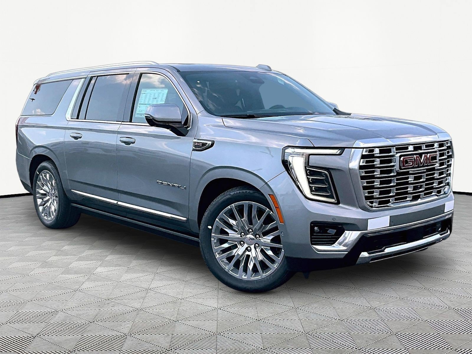 New 2026 GMC Yukon XL Denali w/ Denali Reserve Package AWD/4WD image 3