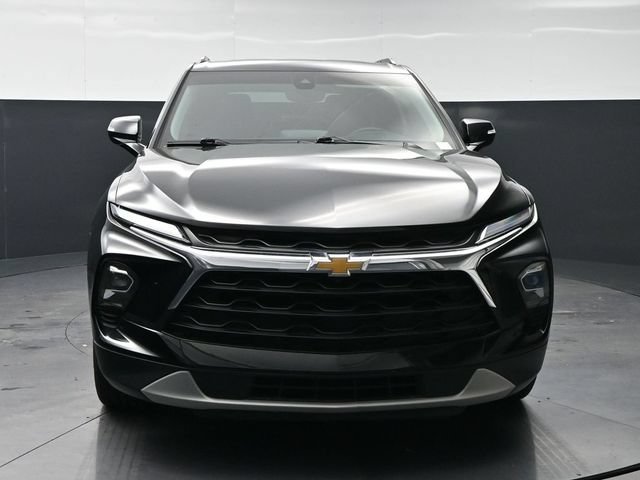 Used 2023 Chevrolet Blazer LT w/ Sound & Technology Package FWD image 6