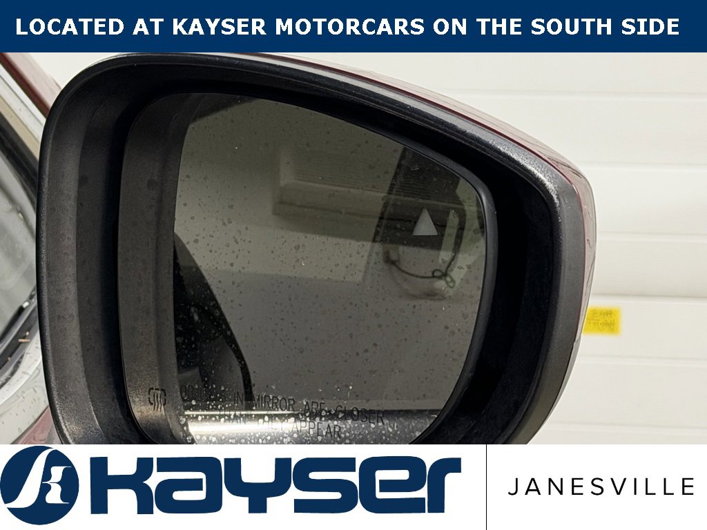 Used 2017 Chrysler Pacifica Touring image 11