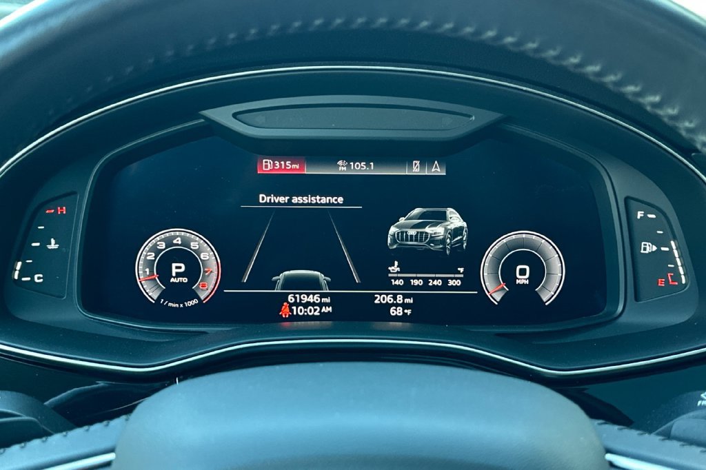 Used 2019 Audi Q8 Premium Plus w/ Premium Plus AWD/4WD image 28
