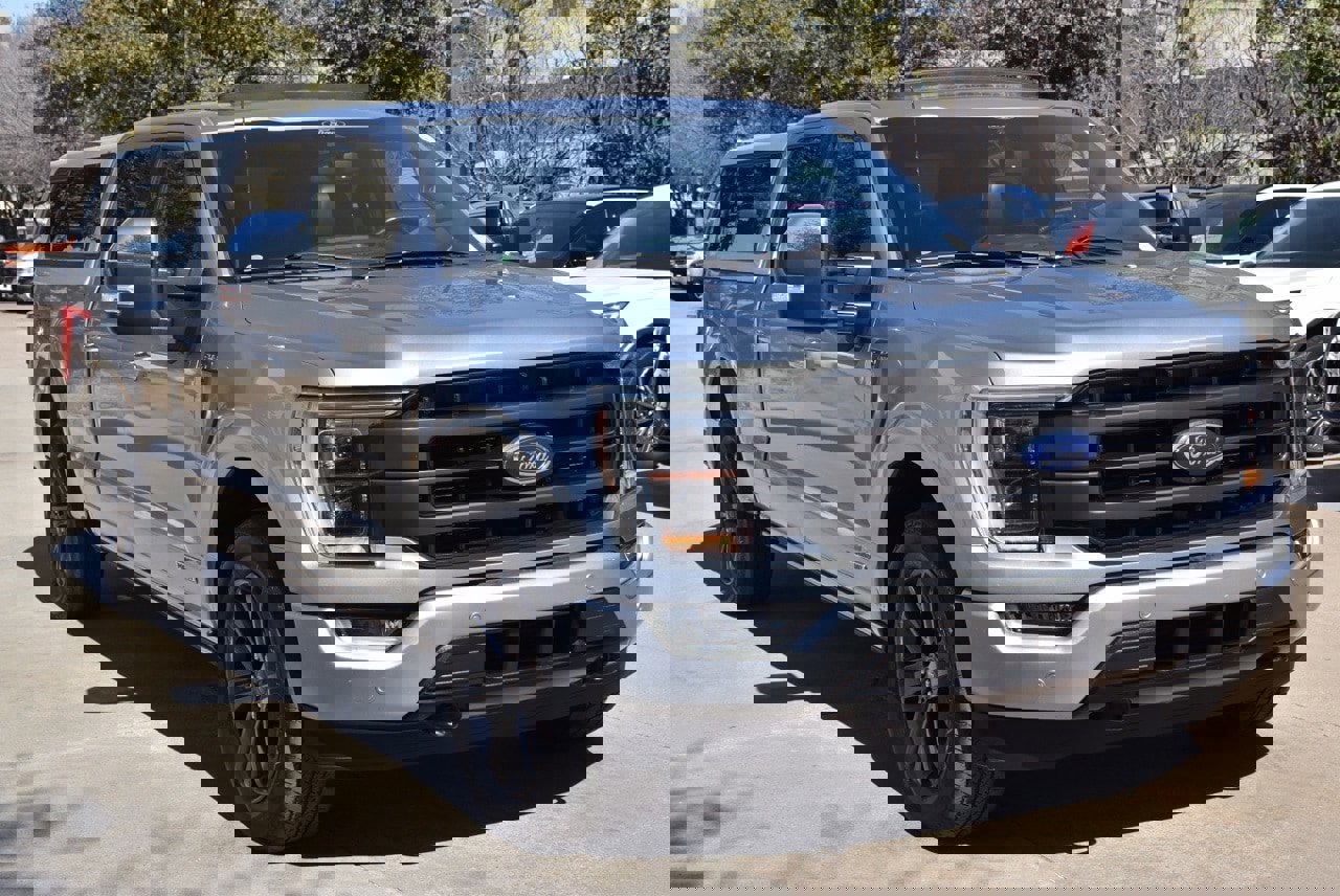 Certified 2022 Ford F150 Lariat w/ Equipment Group 502A High image 4