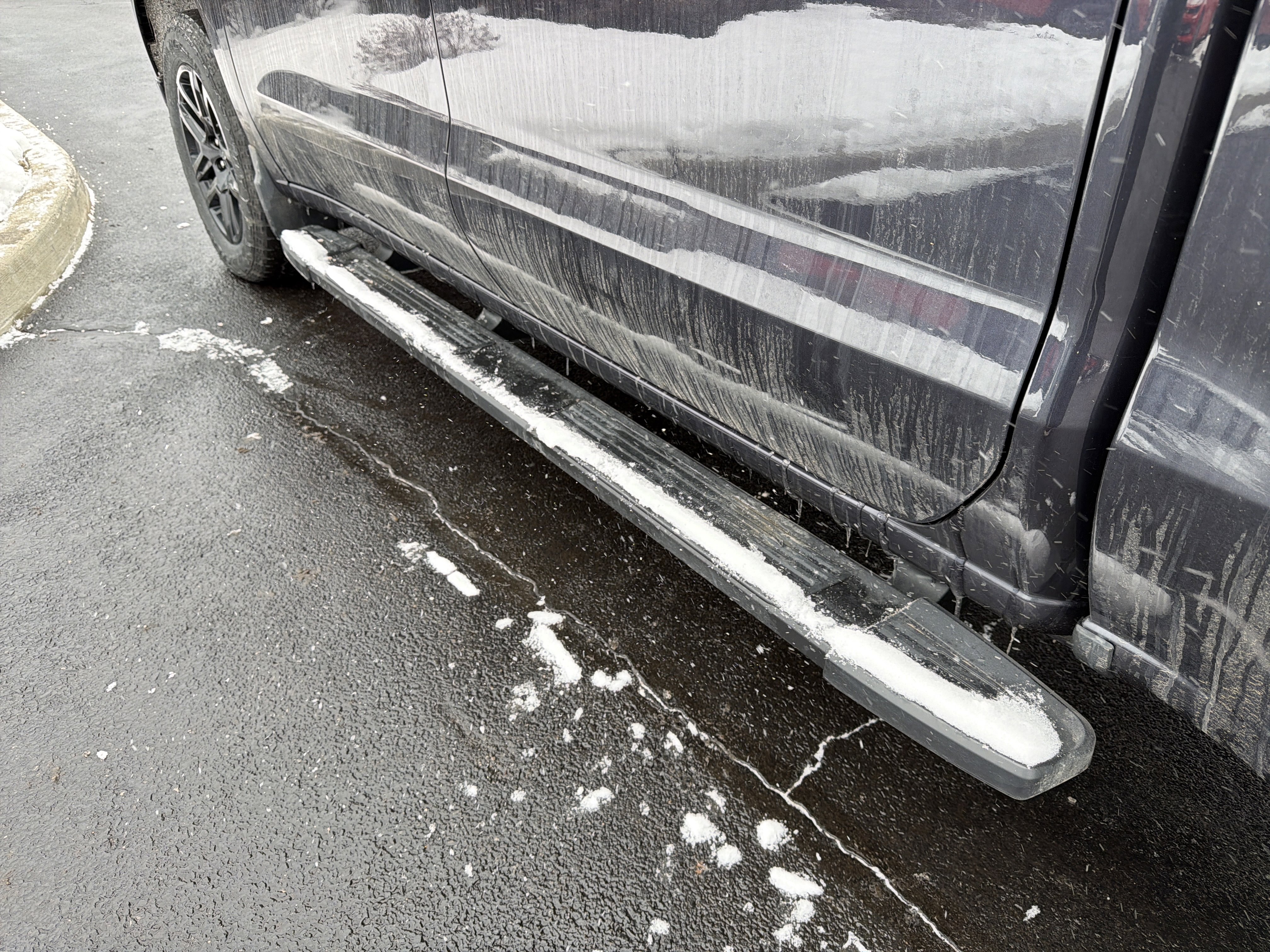 Used 2023 Chevrolet Silverado 1500 RST image 28