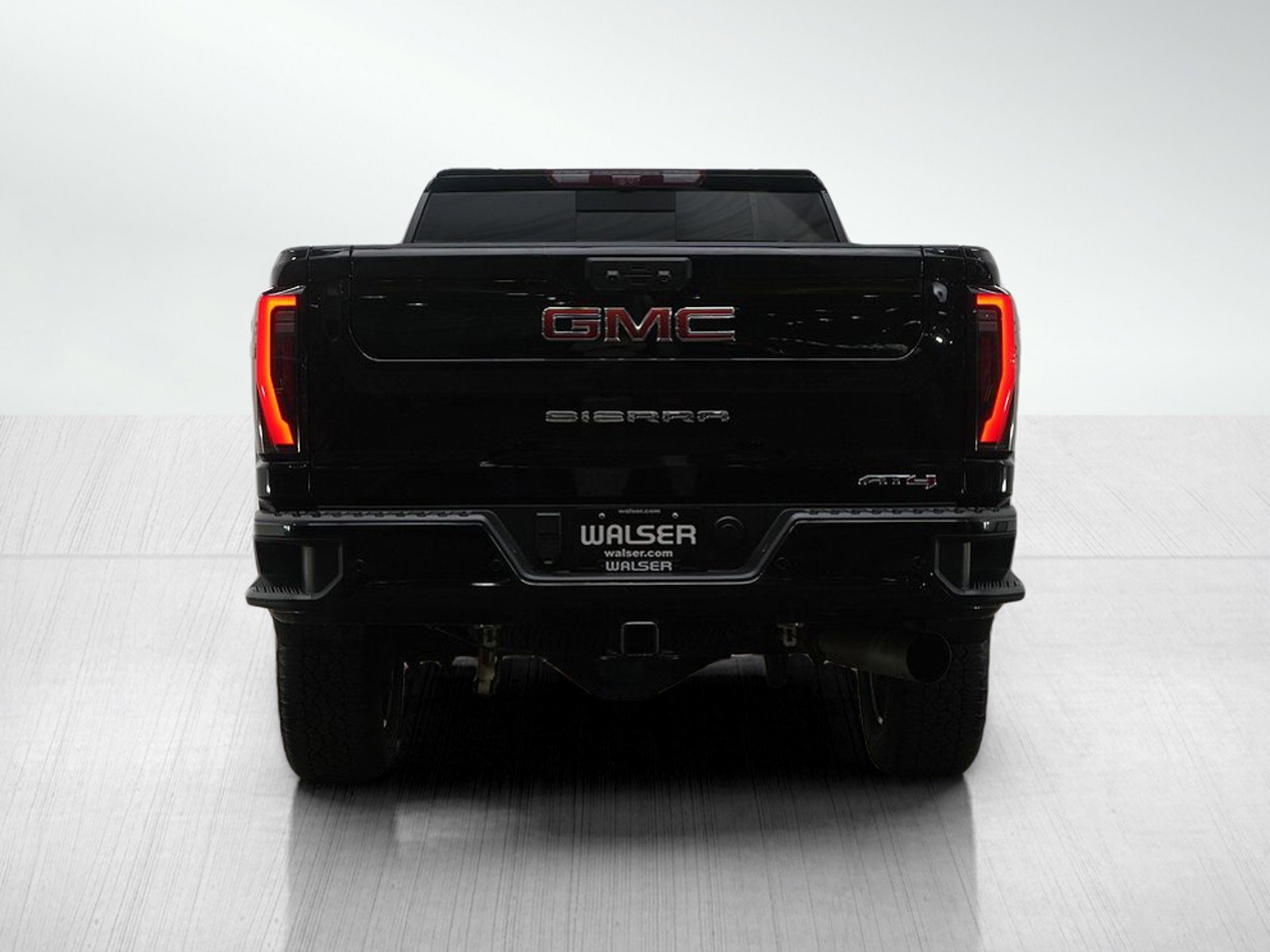 Used 2024 GMC Sierra 3500 AT4 w/ AT4 Premium Plus Package image 4