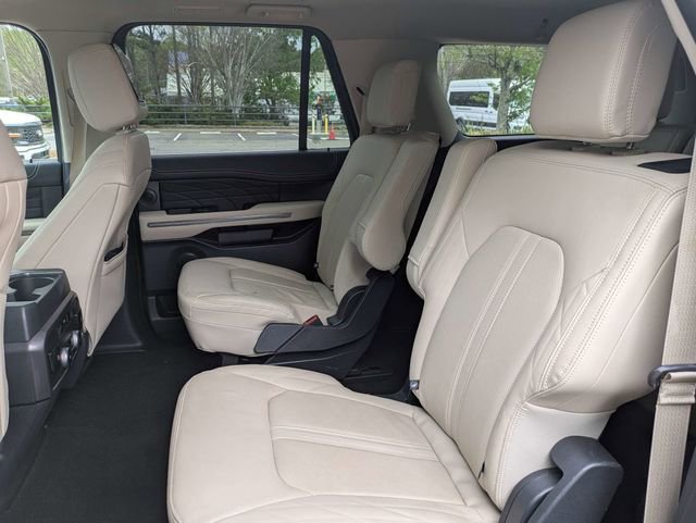 Certified 2022 Ford Expedition Max Platinum AWD/4WD image 15
