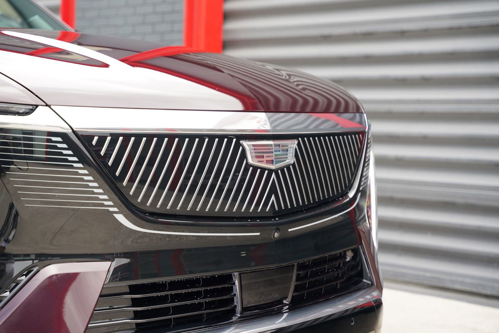 Used 2025 Cadillac Escalade IQ Luxury 2 w/ LPO, Premium Carpet Package image 4