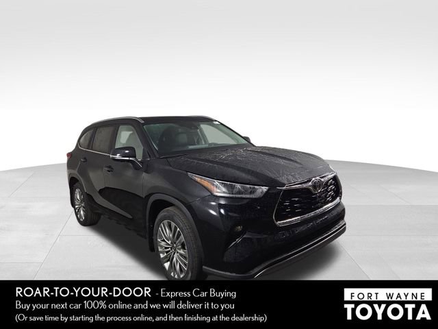 New 2025 Toyota Highlander Platinum image 4