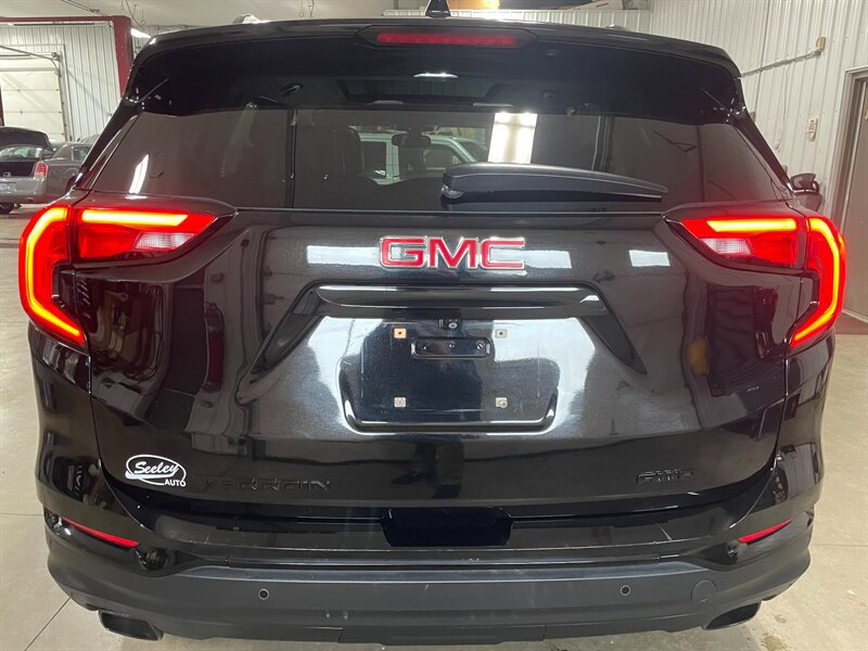 Used 2019 GMC Terrain SLT w/ Preferred Package image 29