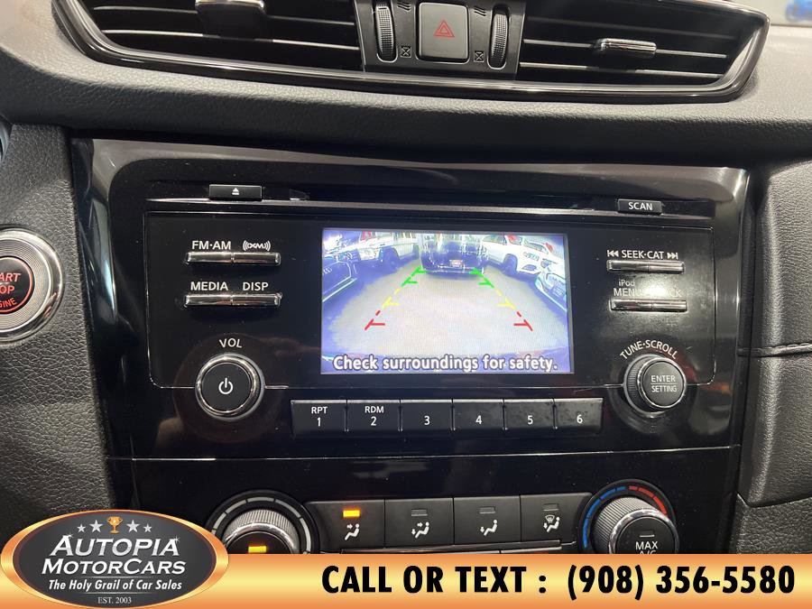 Used 2017 Nissan Rogue SV image 26