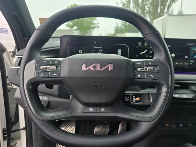 Certified 2024 Kia EV9 GT-Line AWD/4WD image 27