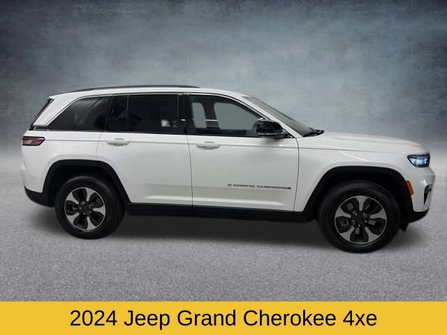 Used 2024 Jeep Grand Cherokee Limited 4xe image 2