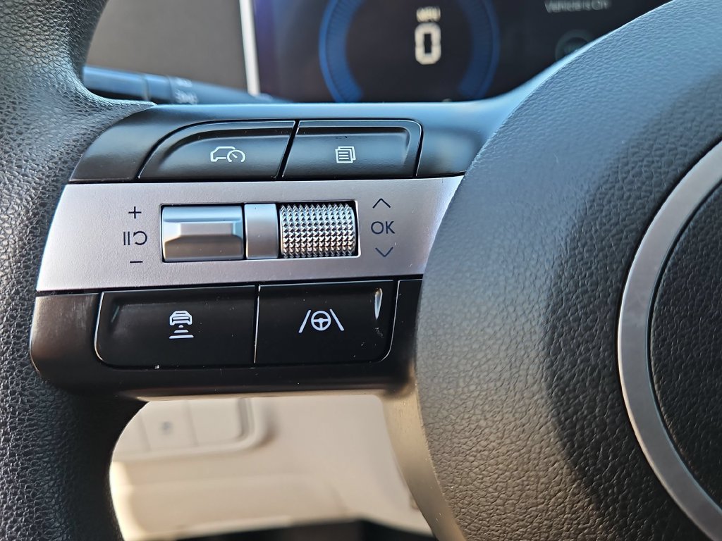 Used 2025 Hyundai Tucson SEL FWD image 18