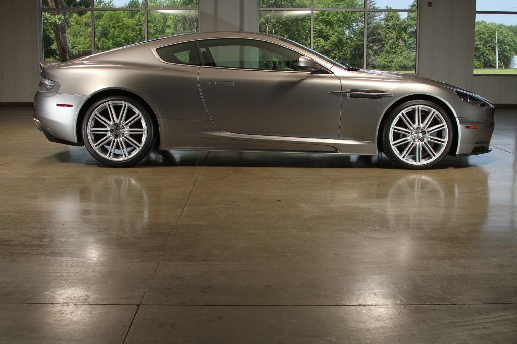 Used 2009 Aston Martin DBS Coupe RWD image 57