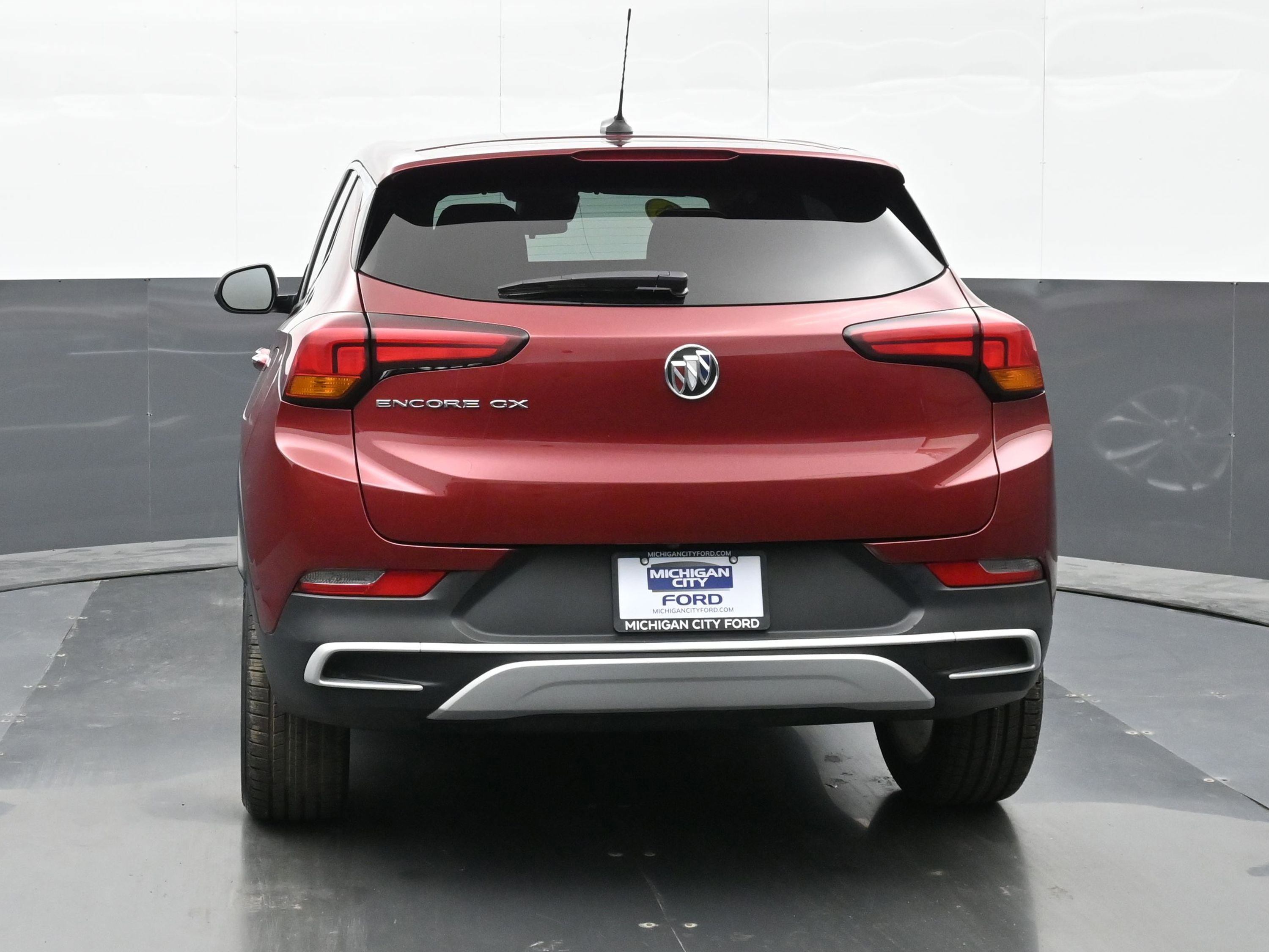 Used 2023 Buick Encore GX Preferred image 2