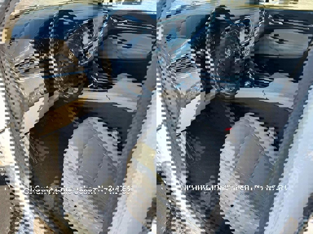 Used 2020 Buick Enclave Essence image 41