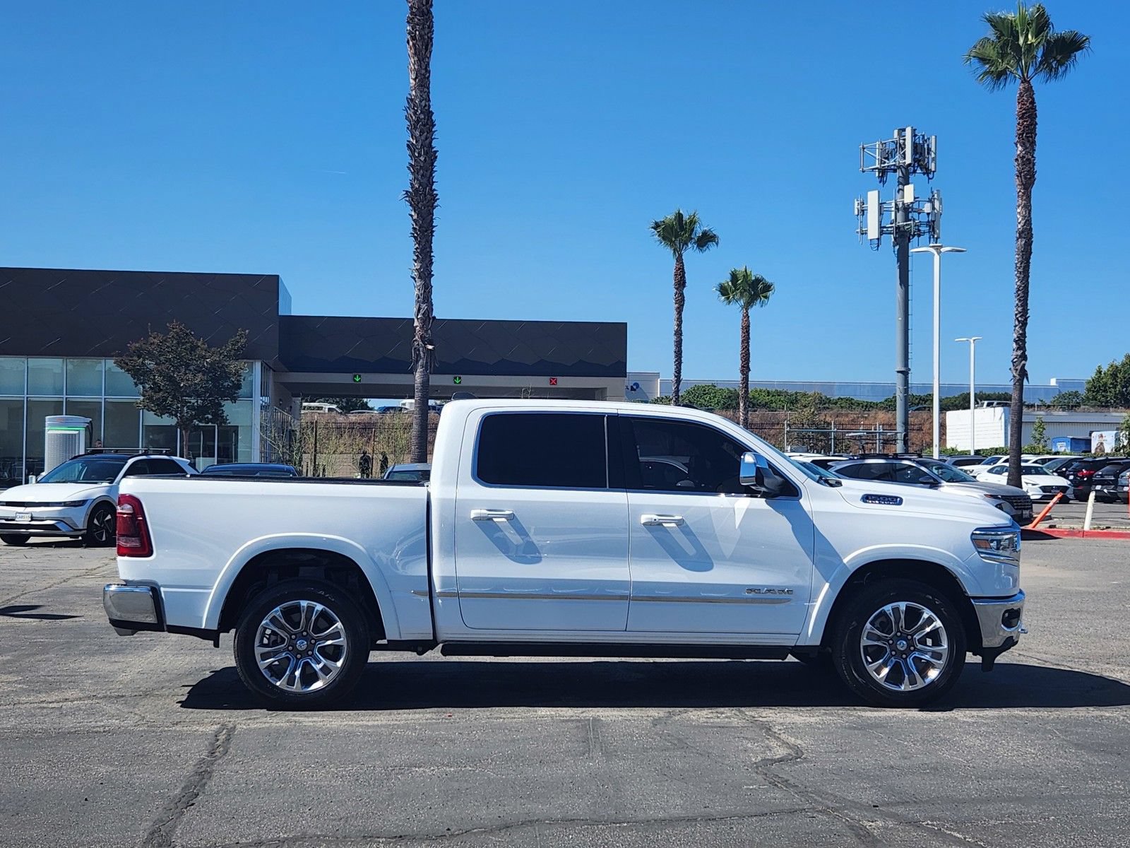 Used 2023 RAM 1500 Limited AWD/4WD image 8