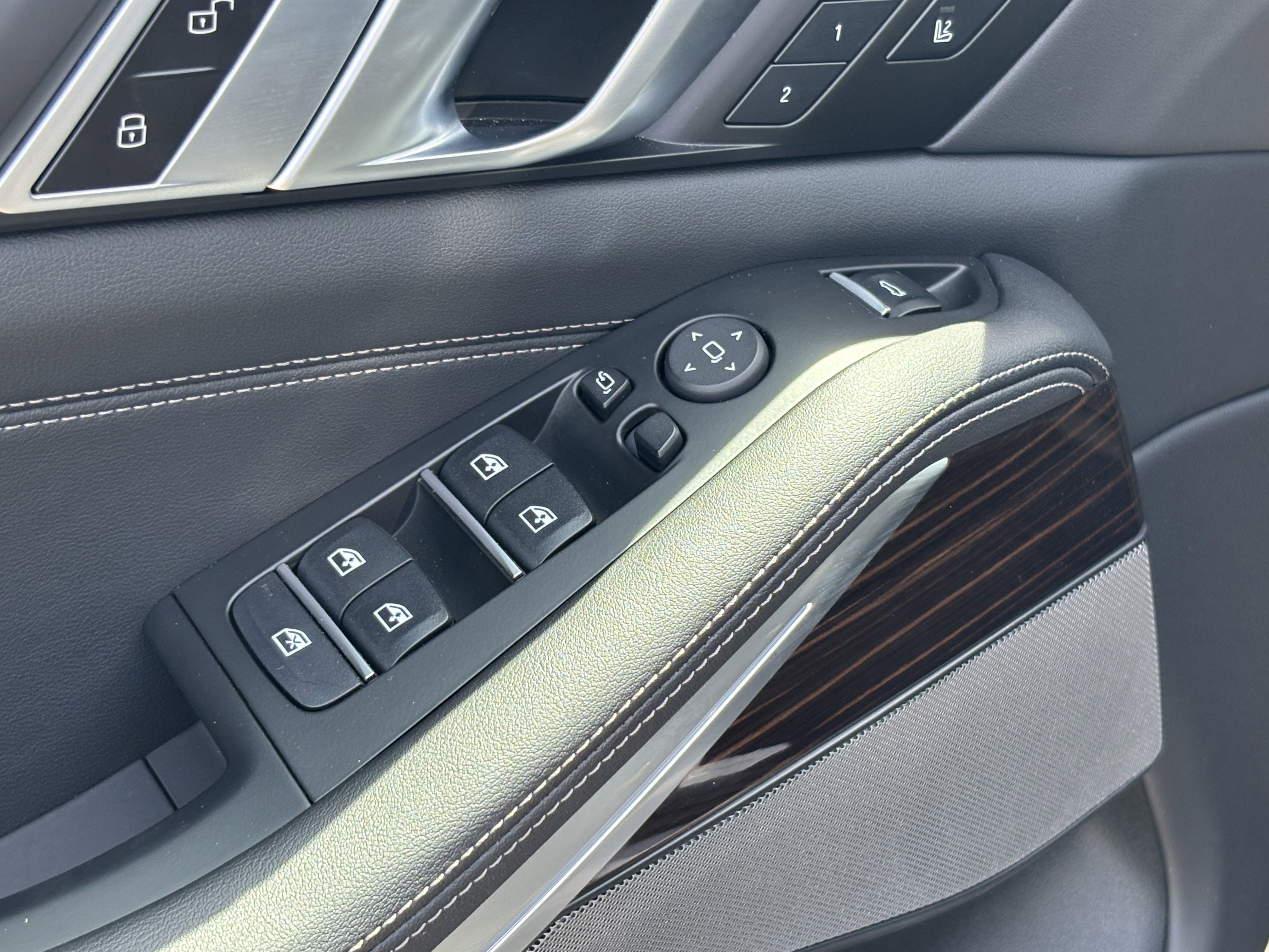 Certified 2025 BMW X5 xDrive40i AWD/4WD image 15