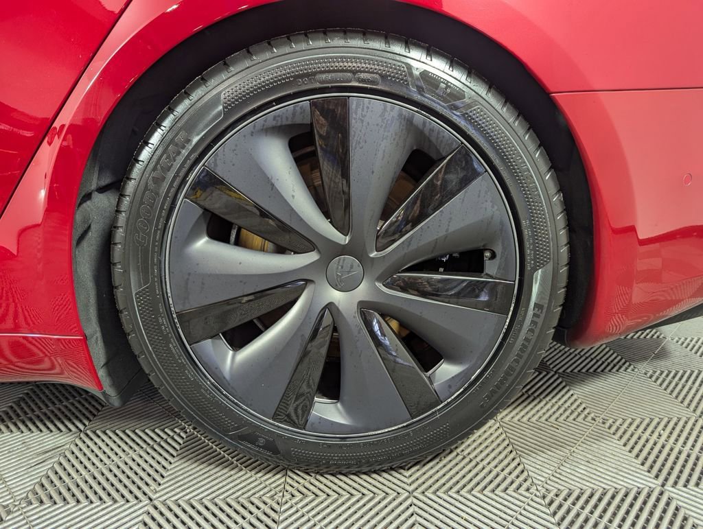 Used 2023 Tesla Model S Standard Range image 26