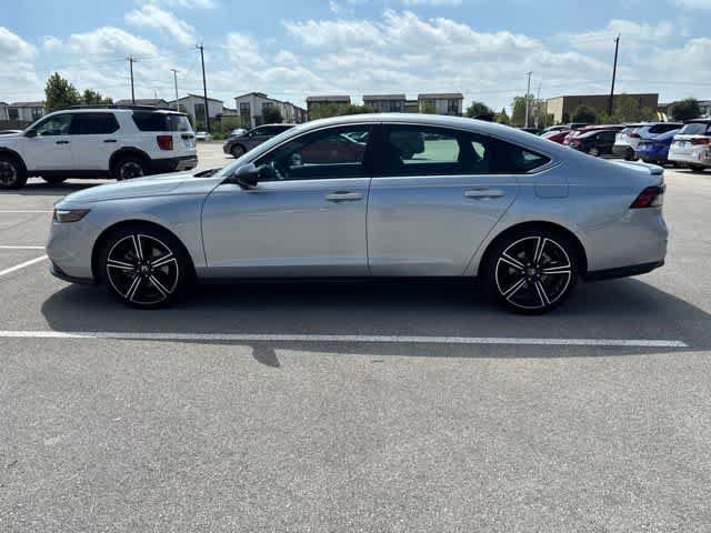 Used 2025 Honda Accord Sport image 2