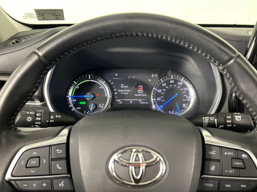 Used 2021 Toyota Highlander XLE AWD/4WD image 13