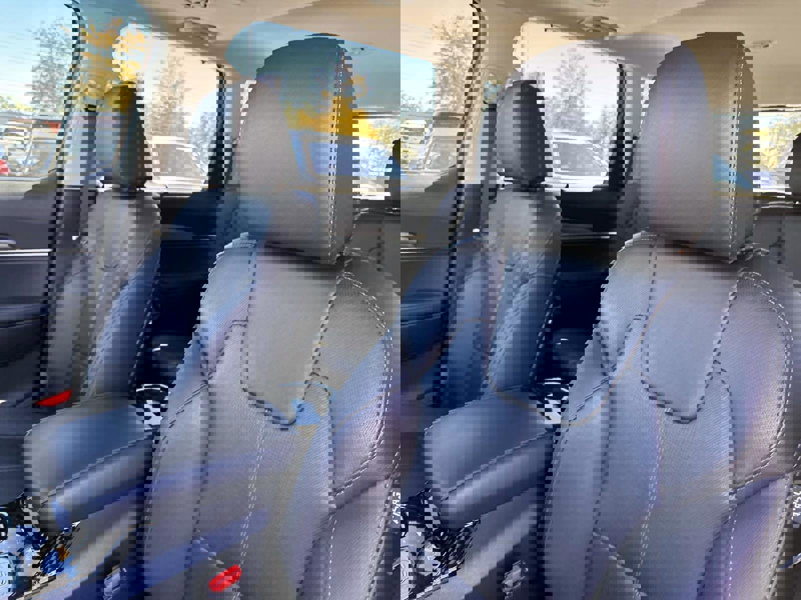 Used 2022 Kia Telluride EX w/ EX Premium Package image 19