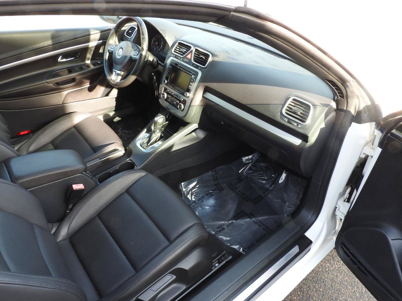 Used 2012 Volkswagen Eos Komfort FWD image 11