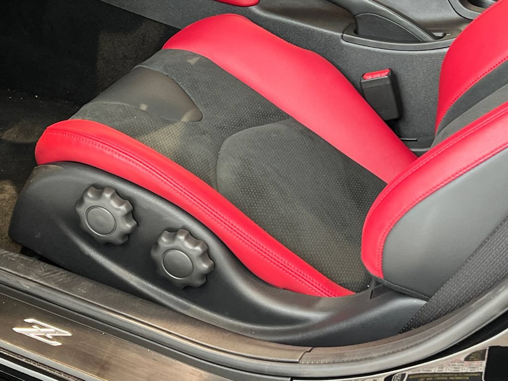New 2025 Nissan Z Performance w/ Floor Mat Package RWD image 5