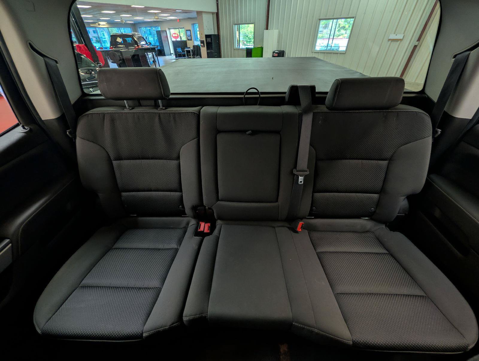Used 2015 Chevrolet Silverado 1500 LT AWD/4WD image 36