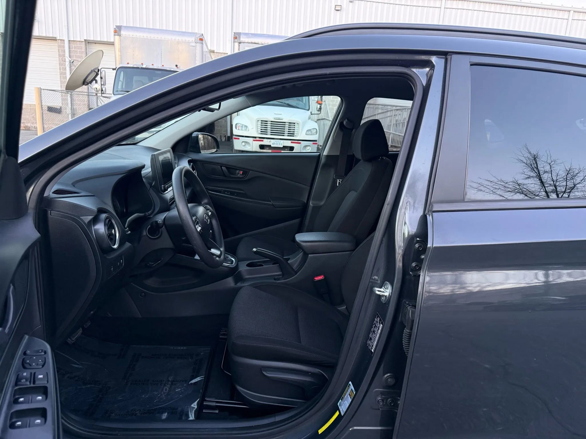 Used 2022 Hyundai Kona SEL image 16