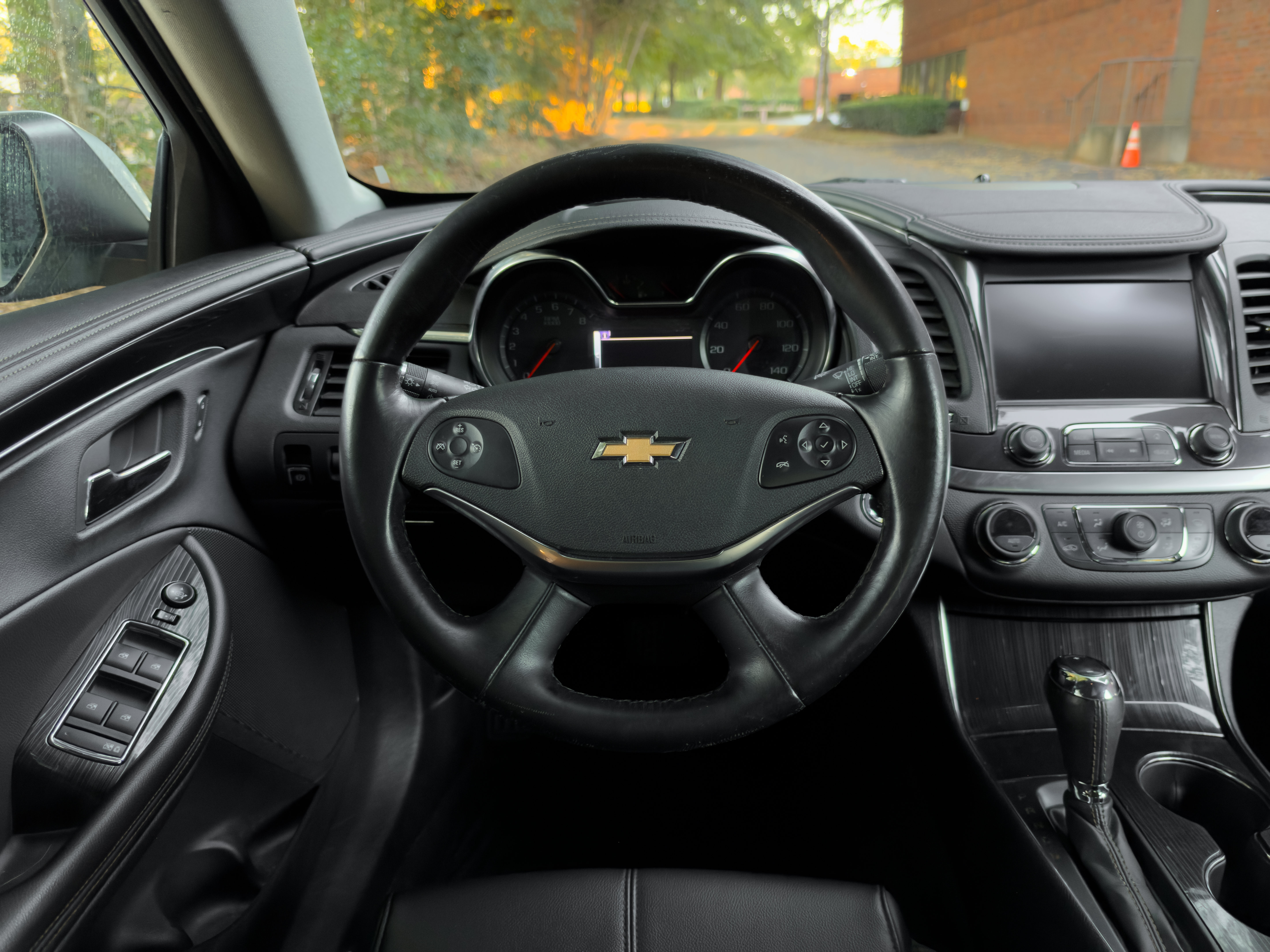 Used 2018 Chevrolet Impala LT FWD image 8
