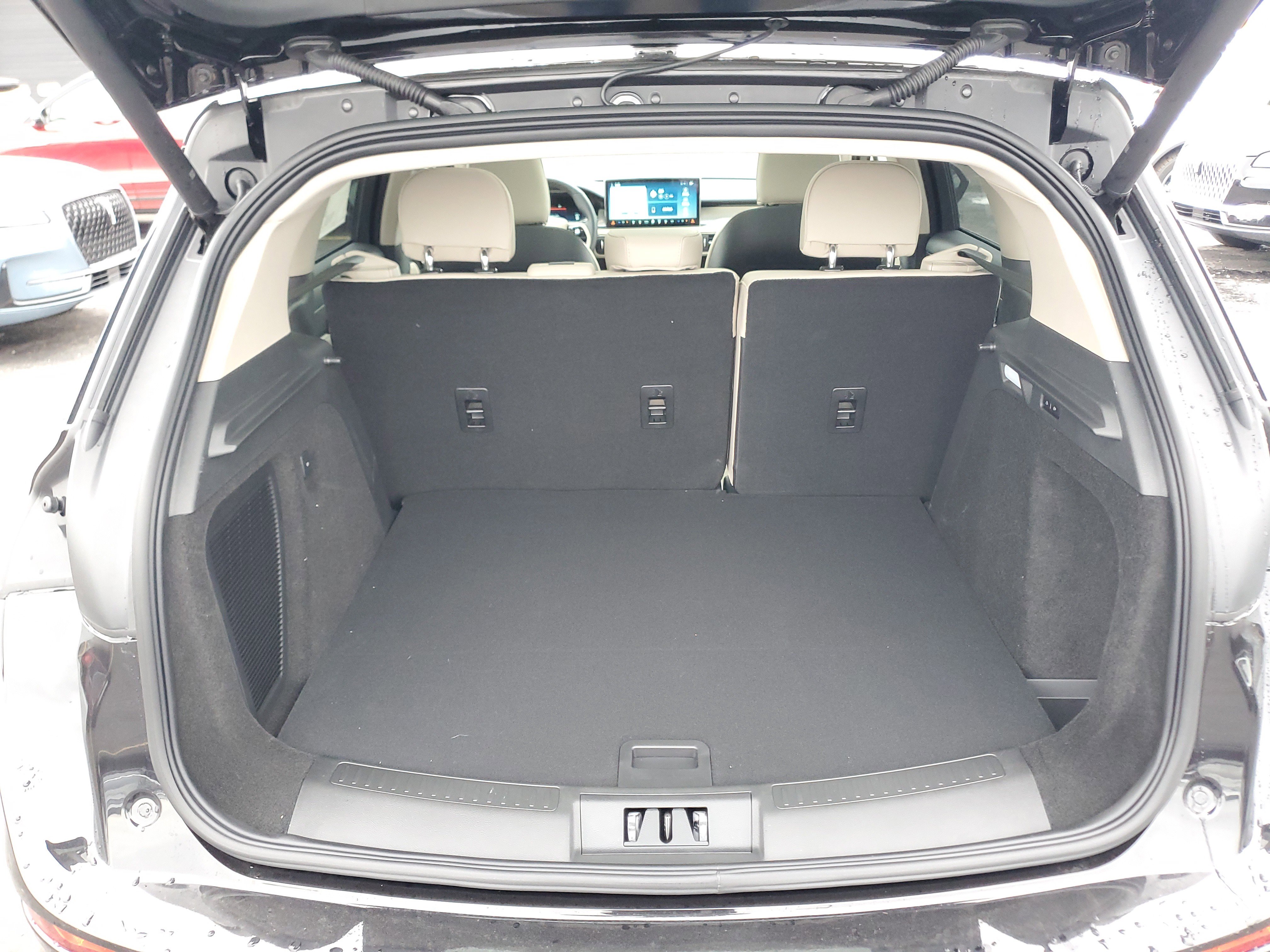 New 2026 Lincoln Corsair Premiere image 29