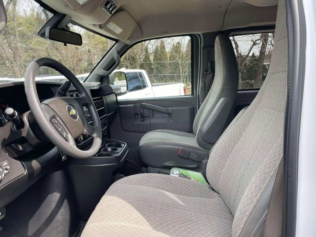 Used 2020 Chevrolet Express 3500 LT w/ LT Preferred Equipment Group image 14