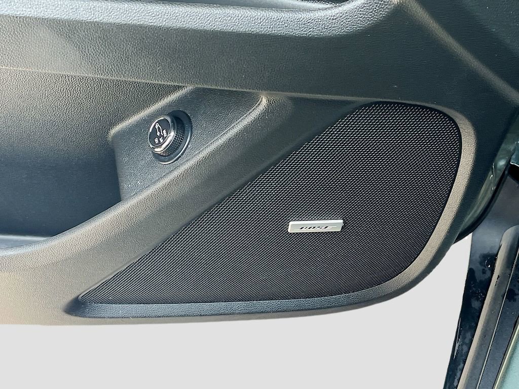 Used 2023 Chevrolet Traverse LT w/ LT Premium Package image 19