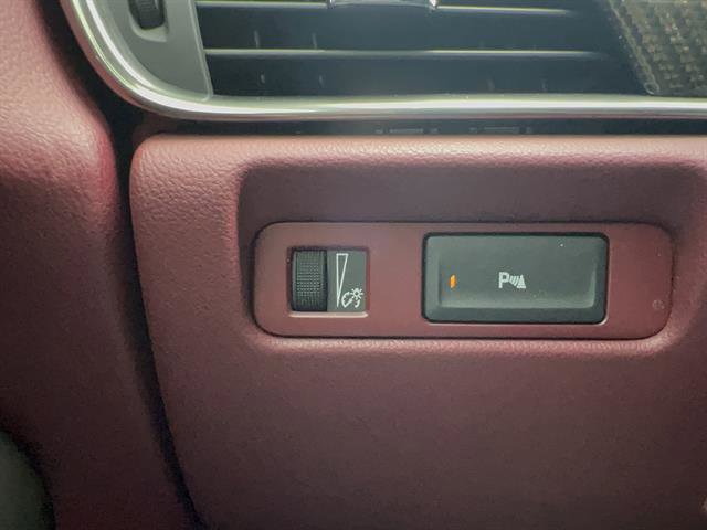 Used 2014 Cadillac ATS Luxury w/ Sun And Sound Package image 29