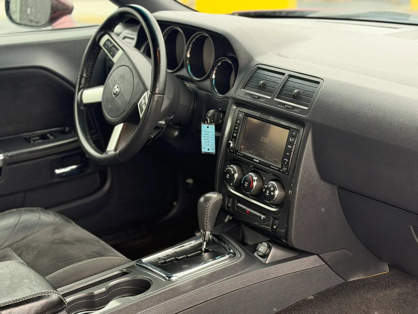 Used 2009 Dodge Challenger SRT8 RWD image 8