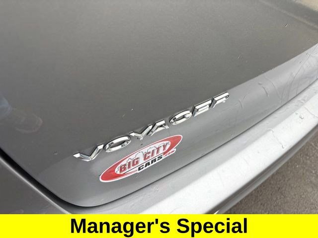 Used 2020 Chrysler Voyager Lxi image 47