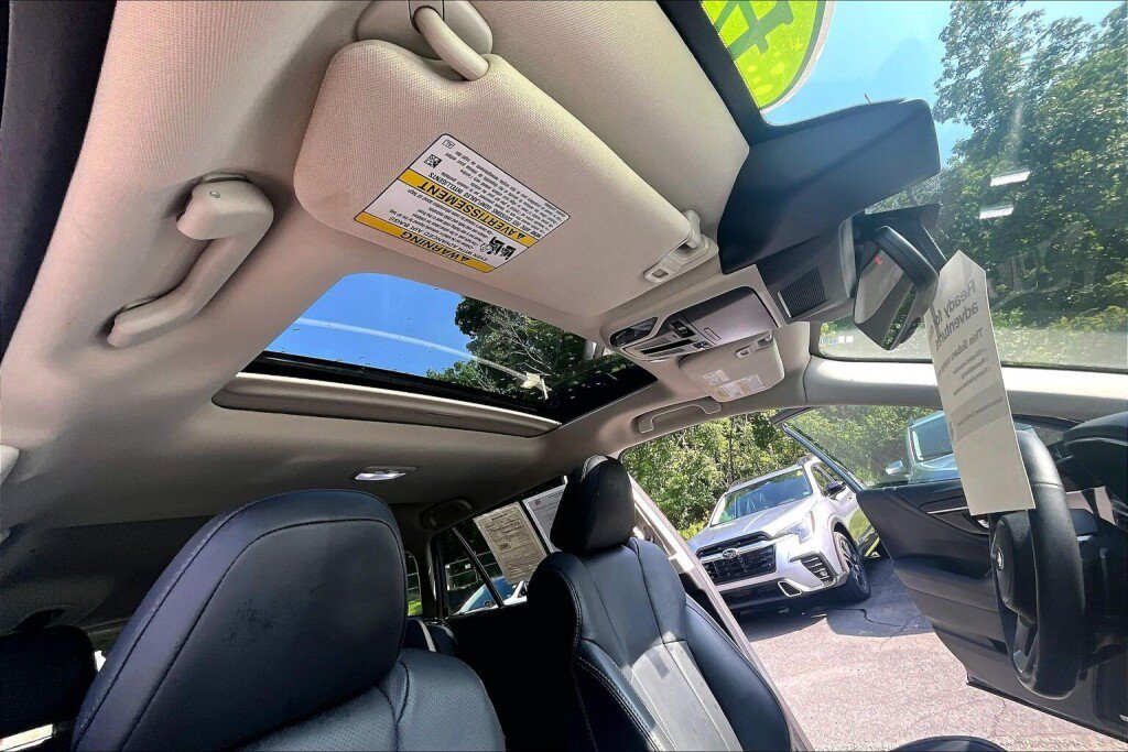 Certified 2024 Subaru Outback Limited XT AWD/4WD image 12