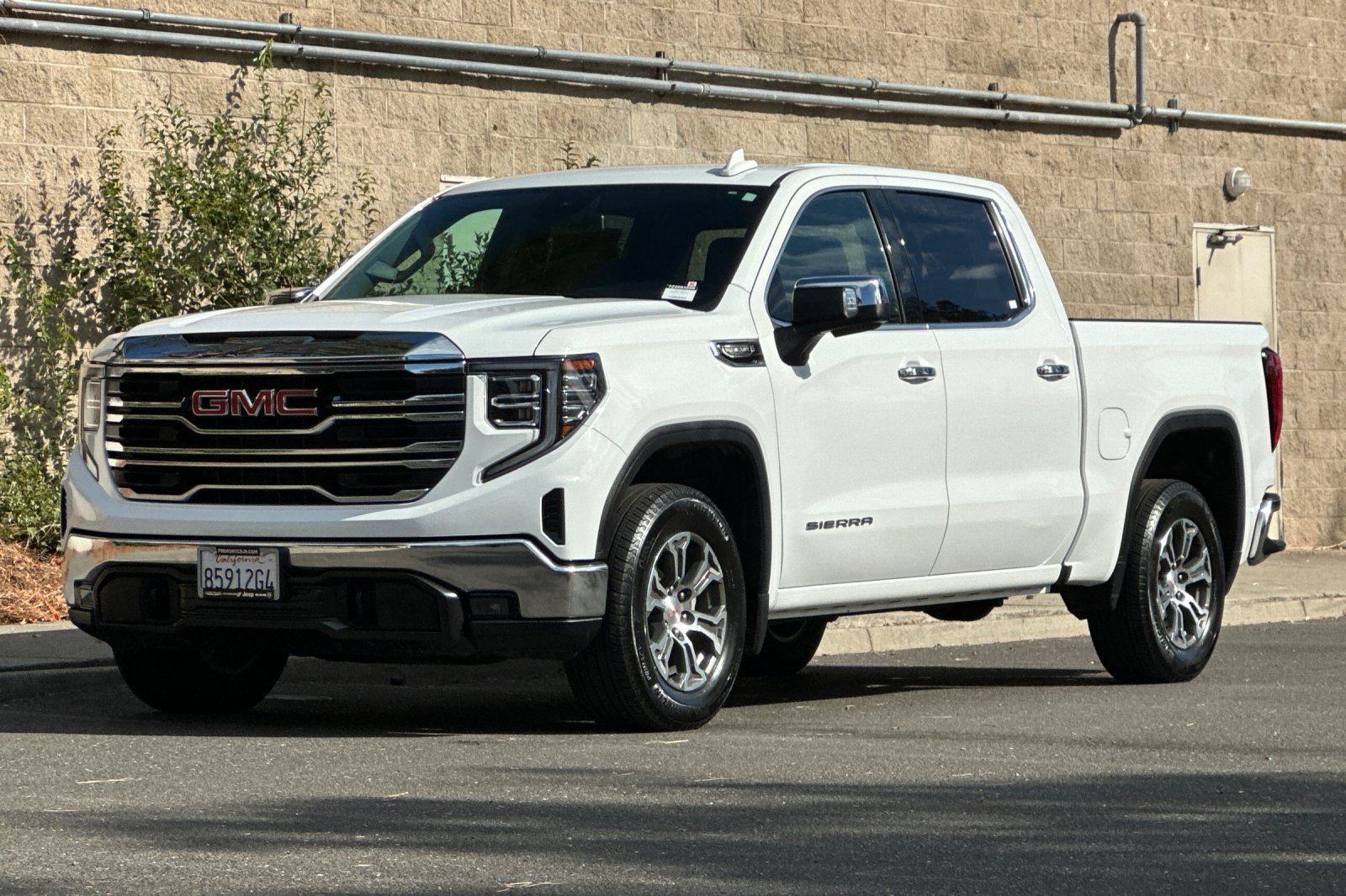 Used 2026 GMC Sierra 1500 SLT RWD image 7