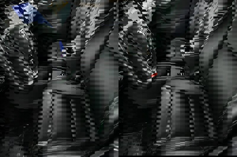 Used 2020 Tesla Model X image 18