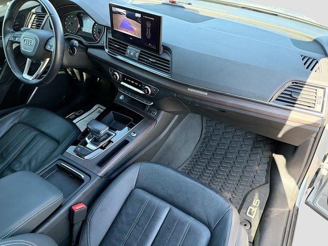 Used 2021 Audi Q5 Premium w/ Convenience Package image 14
