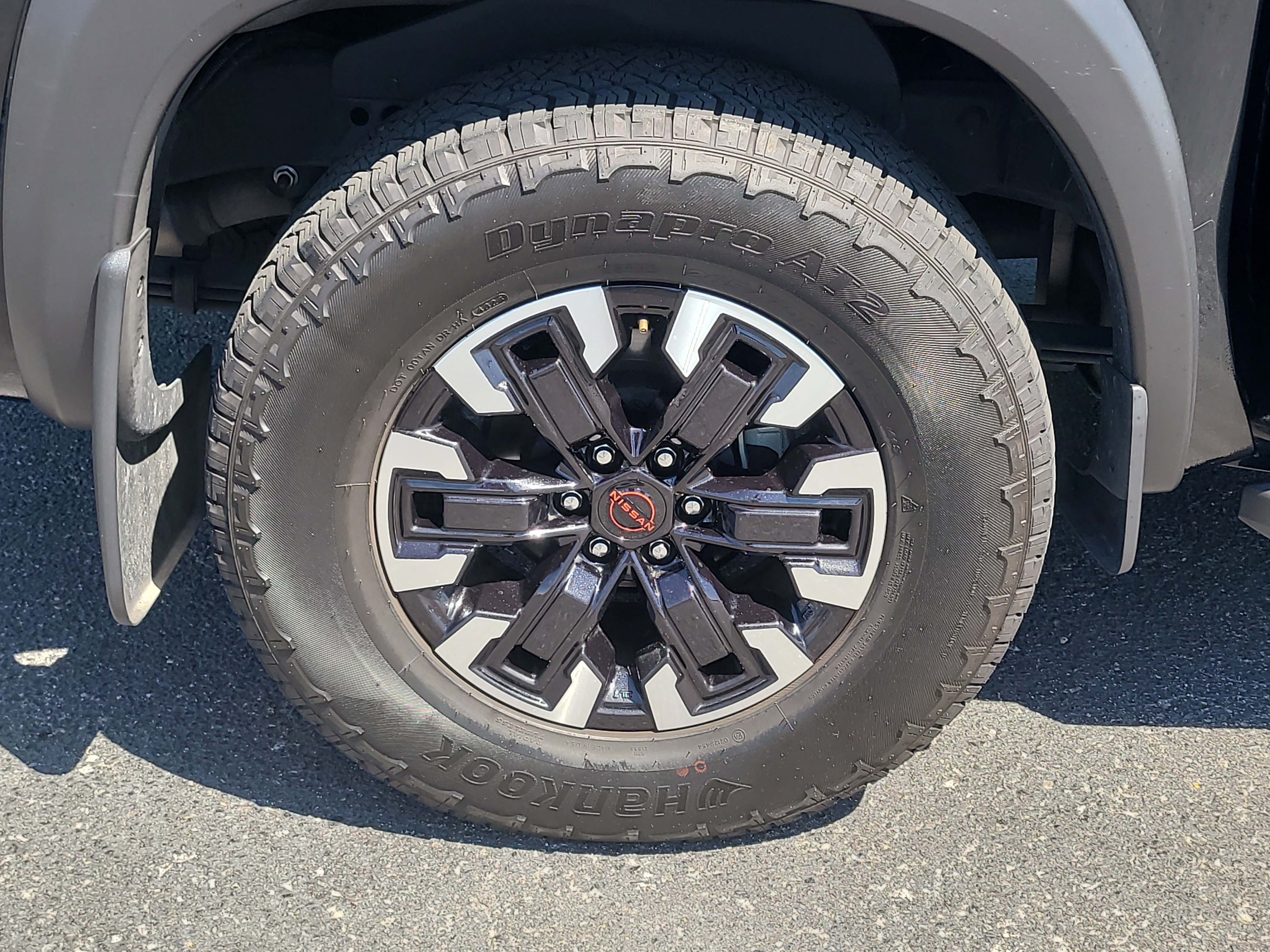 Used 2024 Nissan Frontier Pro-X w/ Pro Convenience Package RWD image 9