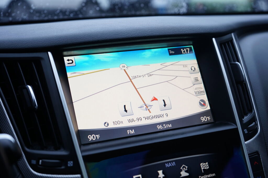 Used 2015 INFINITI Q50 Sport w/ Navigation Package image 18