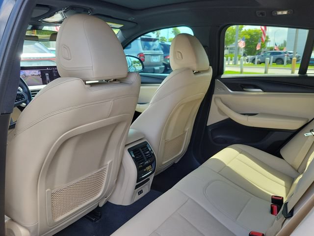 Used 2022 BMW X4 xDrive30i w/ M Sport Package 2 AWD/4WD image 11