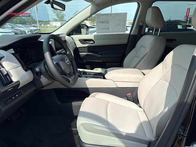 New 2026 Nissan Pathfinder SL FWD image 9