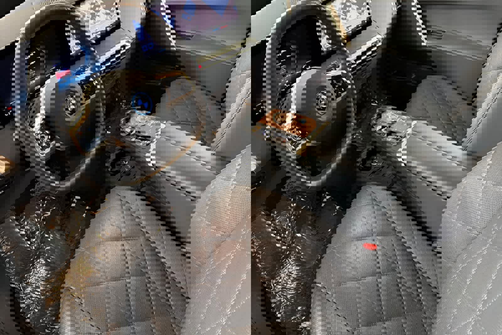 Used 2023 BMW iX M60 w/ Executive Package image 11