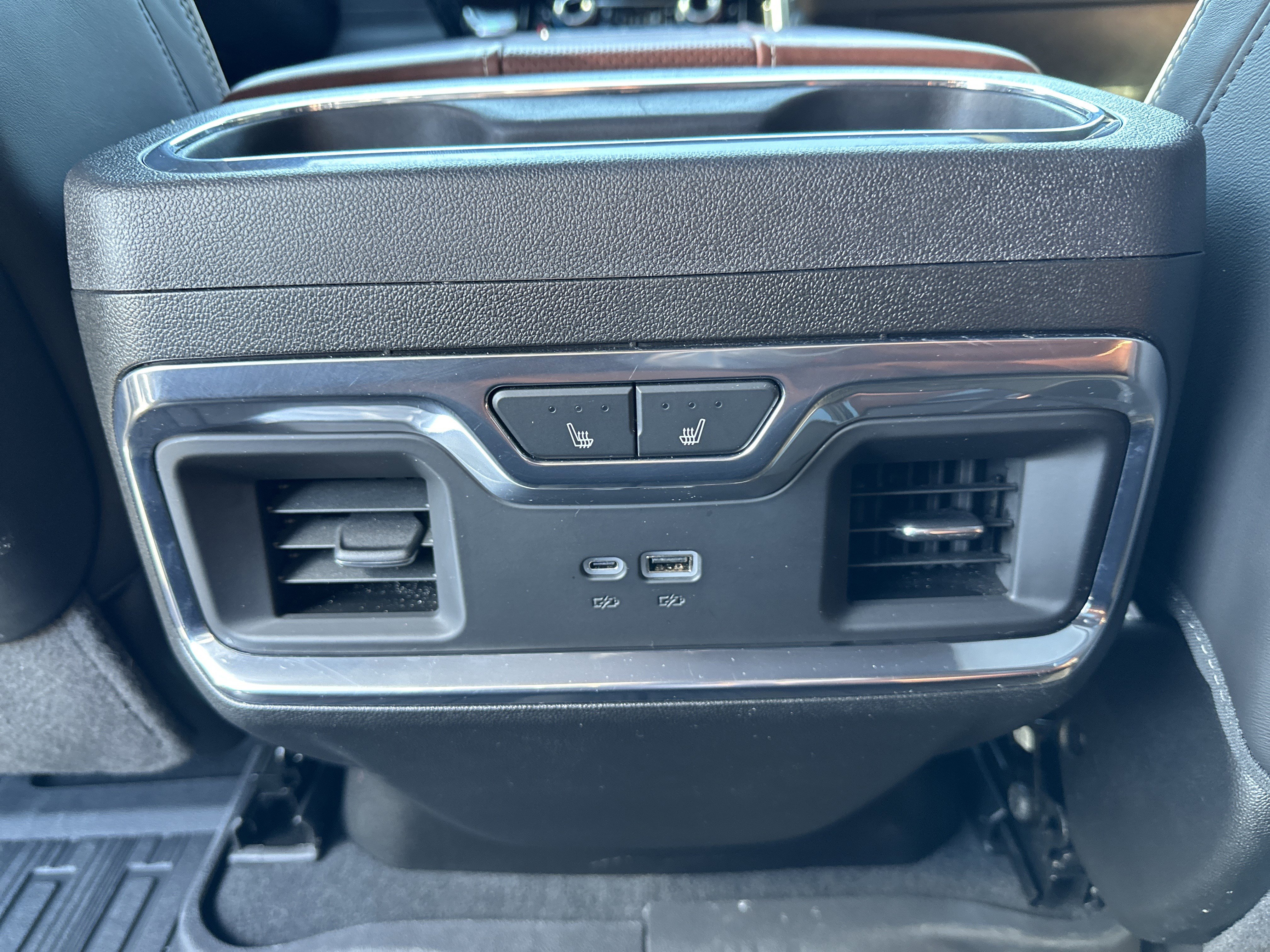 Used 2025 GMC Sierra 2500 Denali Ultimate w/ Max Trailering Package image 32