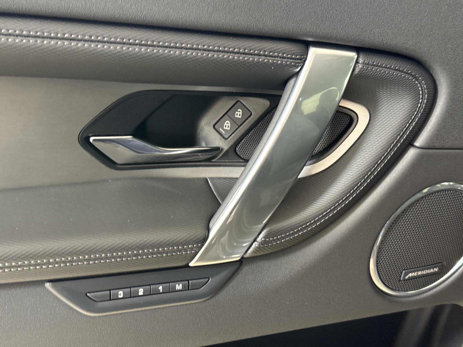 New 2026 Land Rover Discovery Sport Landmark AWD/4WD image 18
