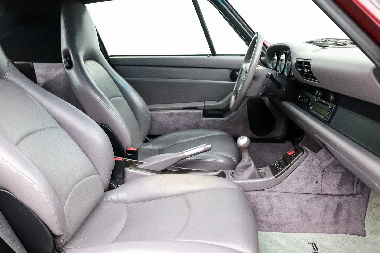 Used 1997 Porsche 911 Cabriolet image 31