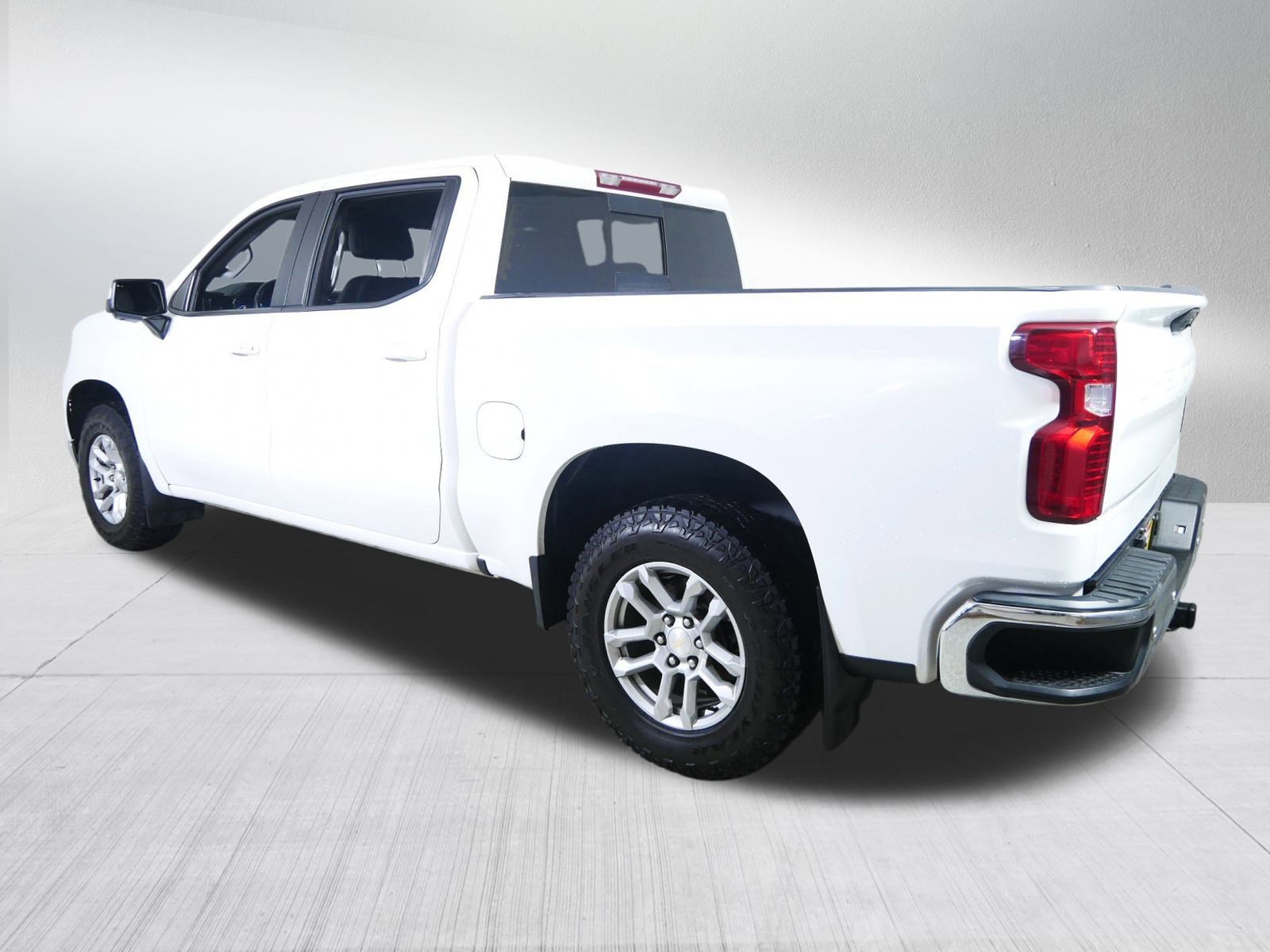 Used 2022 Chevrolet Silverado 1500 LT w/ Z71 Off-Road Package image 5